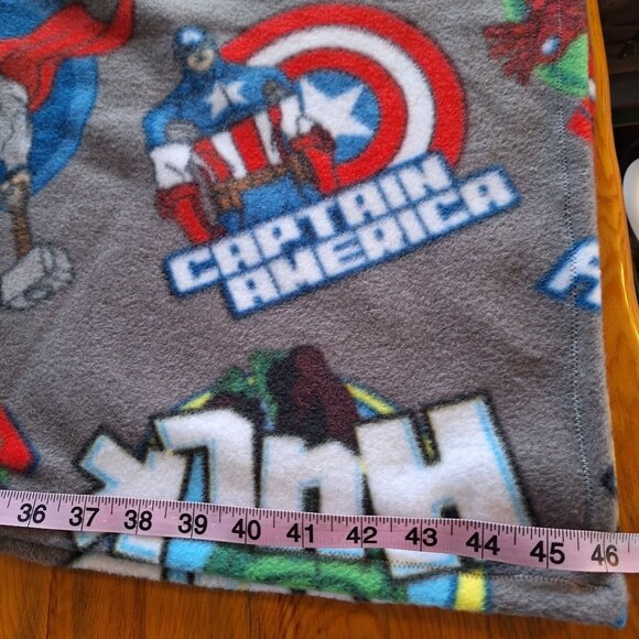 Handmade Avengers Fleece Poncho M Medium Cape With Hood & Pocket Hulk Iron Man - Picture 7 of 16